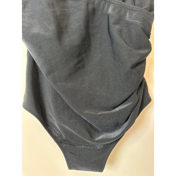 Gottex Textured Surplice V-Neck One Piece Swimsuit Black Size 18 Shaping - Picture 4 of 9